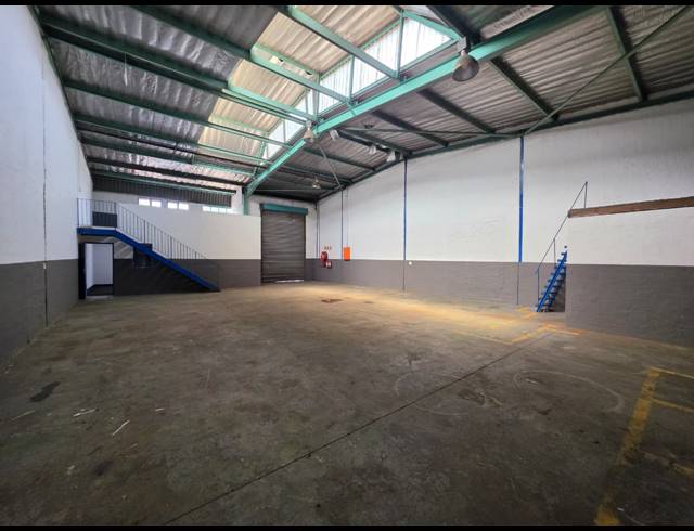 275M² WAREHOUSE TO LET IN STORMILL